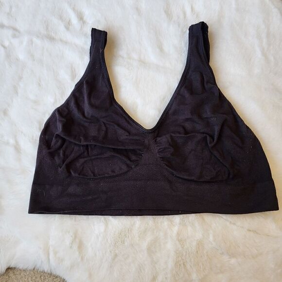 Black no underwire sports bra - Picture 1 of 4